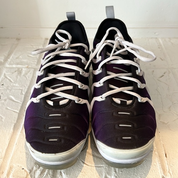 Nike Air Vapormax Plus “Grape” - Picture 2 of 5